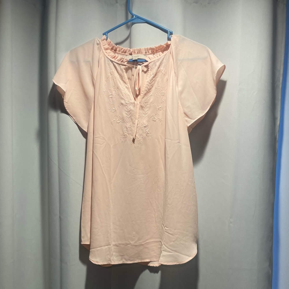 NWT Embroidered LOFT Top